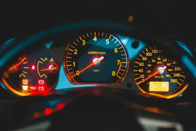 Mobil Punya 16 Lampu Indikator, Sudah Tau Arti dan Fungsinya?