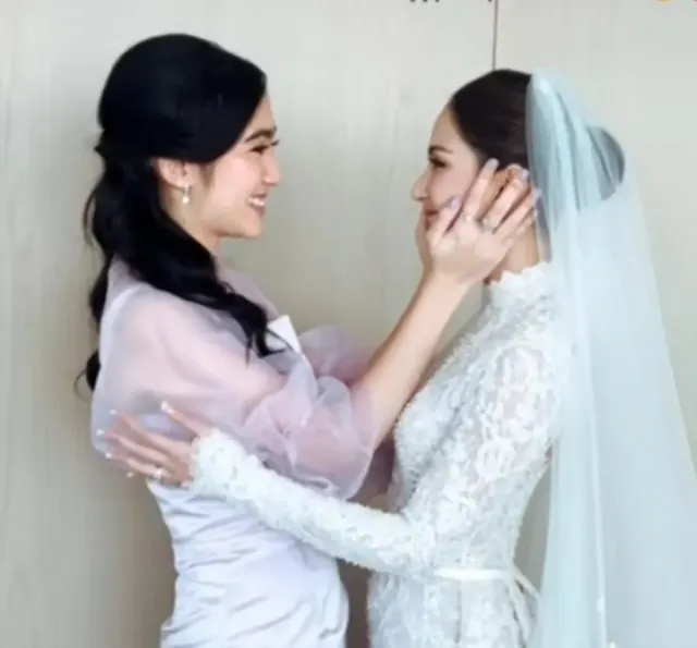Aksi Gercep Feby Rastanty Jadi Bridesmaid Jessica Mila Curi Perhatian Netizen