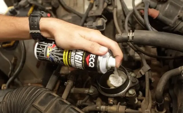 Tips Pintar Memilih Carbon Cleaner, Baik untuk Ruang Bakar Mesin Kendaraanmu