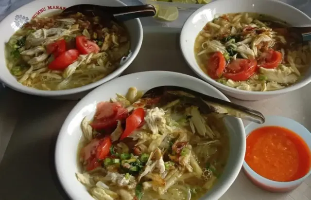 Resep Soto Ayam Bening! Kalau Bunda Masak Ini, Tetangga Bisa Numpang Makan Nih