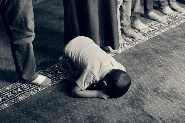 Apakah Boleh Sholat Tahajud Tanpa Tidur? Yuk Pahami Penjelasan Hukumnya