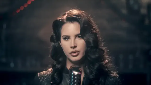 Yuk Kenal Lebih Dekat dengan Lana Del Rey sang Penyanyi Lagu Say Yes To Heaven yang Sedang Viral di Tiktok