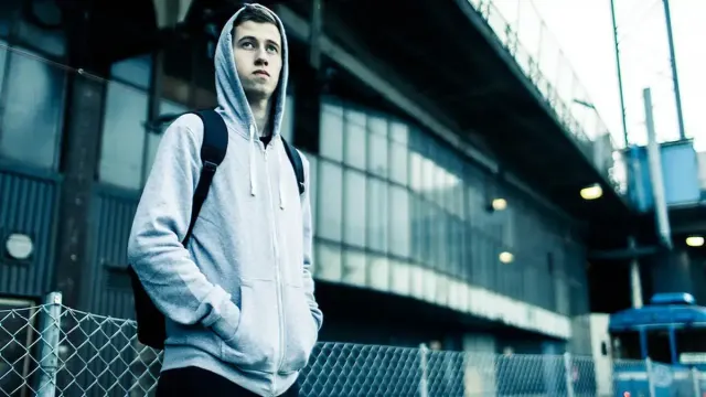 Lirik Lagu Not You (Photobook of My Mistake) Milik Alan Walker Jadi Lagu Trend Cinta Bertepuk Sebelah Tangan di 2023