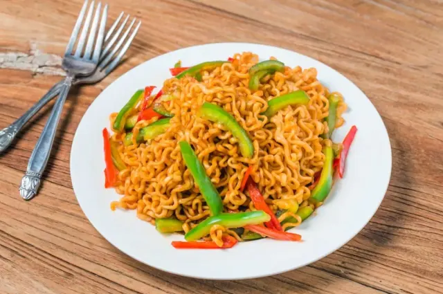 Apa yang Terjadi Pada Tubuh Jika Makan Mi Instan Setiap Hari?