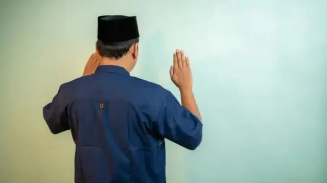 Bacaan Ayat Sholat Tahajud yang Dibaca Setelah Surah Al Fatihah