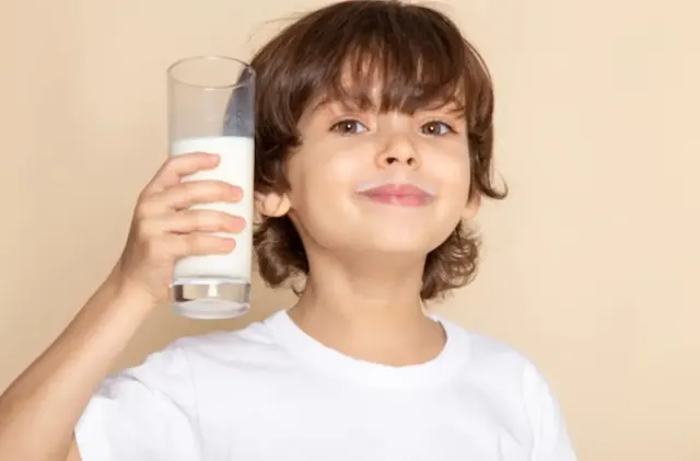 Ucapan Hari Susu Sedunia 2023, Yuk! Ajak Anak-anak Minum Susu Demi Kesehatan