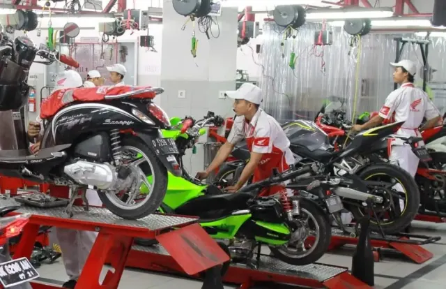 Sering Digetok Harga Saat Servis di Bengkel? Begini Tips Menghindarinya