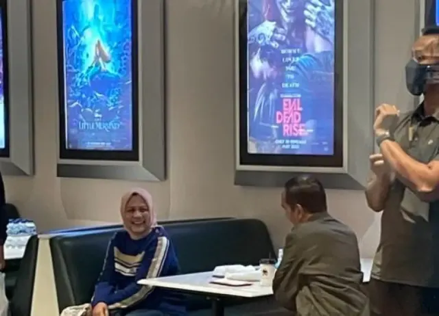 Momen Presiden Jokowi dan Ibu Iriana Nonton Fast X di Bioskop