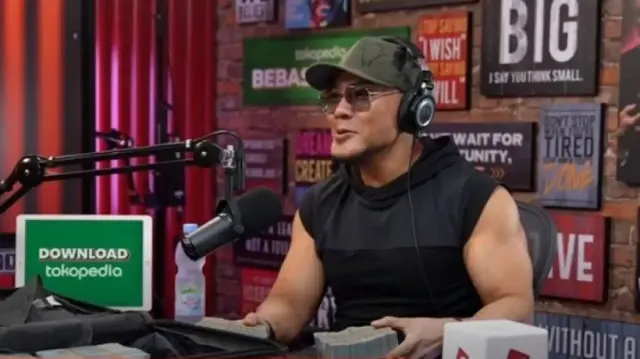 Profil dan Fakta Menarik Deddy Corbuzier yang Penampilannya Kini Manglingi