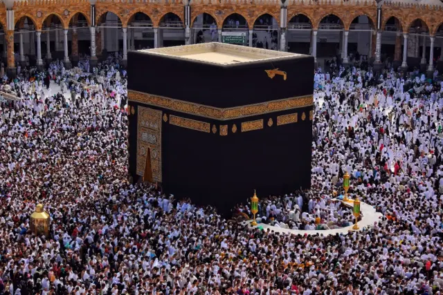 5 Keistimewaan Masjidil Haram yang Perlu Kamu Tahu, Beda dengan Masjid Lainnya