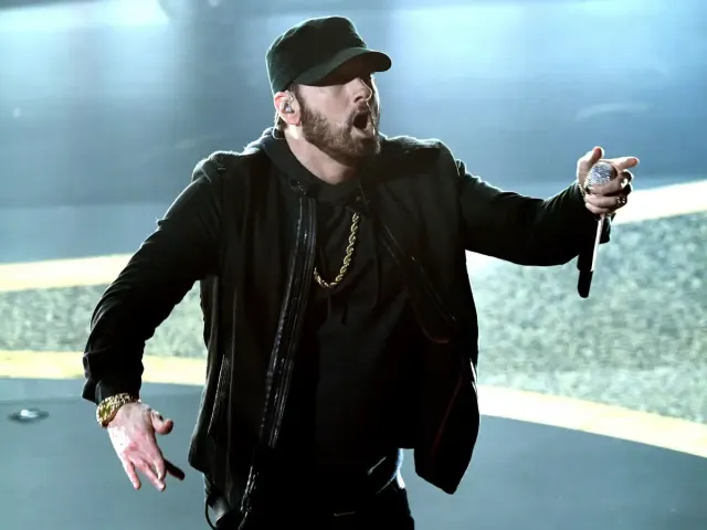 Lirik Lagu Without Me Oleh Eminem