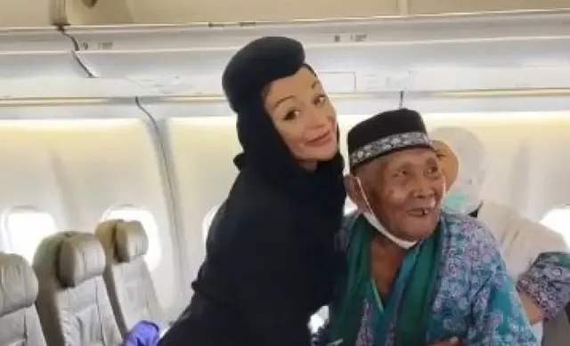 Kisah Abah Juhani Jemaah Haji Indonesia, Mau Turun dari Pesawat Keinget Ayamnya di Rumah