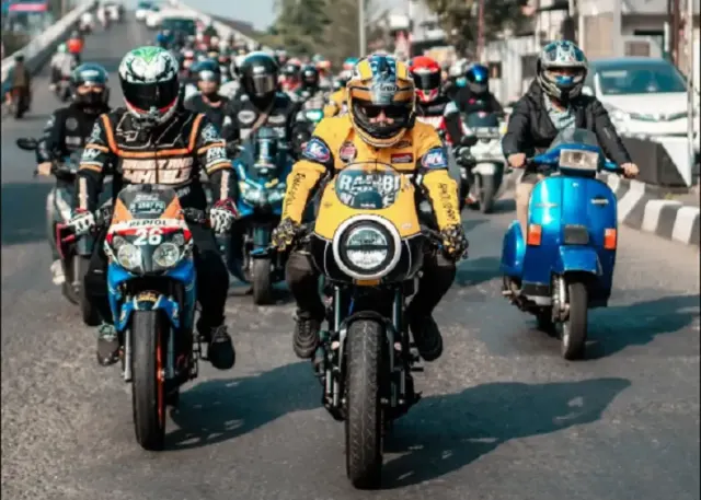 Tips Riding Aman Sambil Vlog