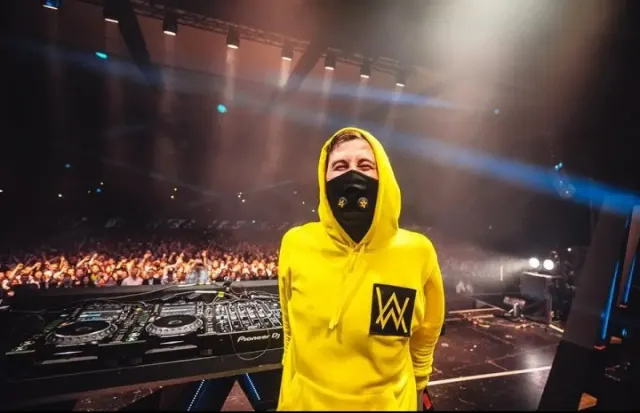 Profil Alan Walker dan Jejak Kariernya, DJ Ternama Asal Norwegia yang Kunjungi Rumah Raffi Ahmad