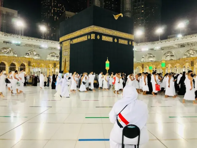 Tulisan Arab Labaikallahumma Labbaik, Kalimat Talbiyah yang Dibaca saat Haji dan Umroh