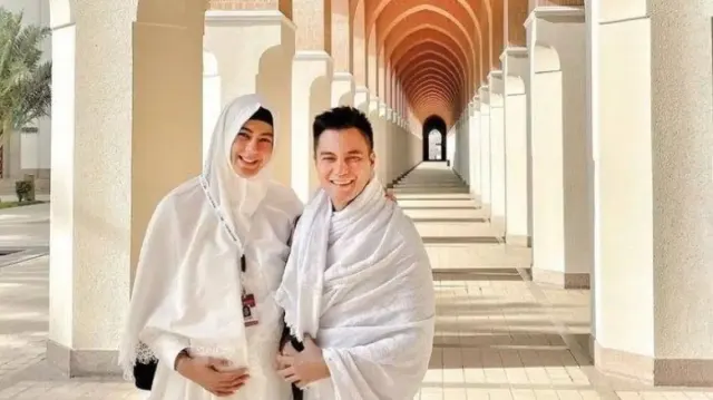 Ternyata Ini Penyebab Baim Wong dan Paula Verhoeven Batal Pergi Haji