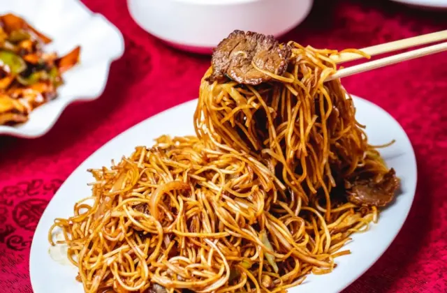 Resep Mie Goreng Spesial ala Resto Chinese Food, Cocok untuk Sajian Keluarga Besar