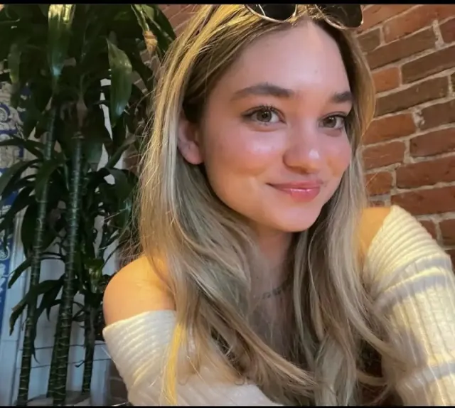 Profil Tina Bleszynski, Keponakan Tamara Bleszynski yang Berkarier di Hollywood dan Kuasai 3 Bahasa