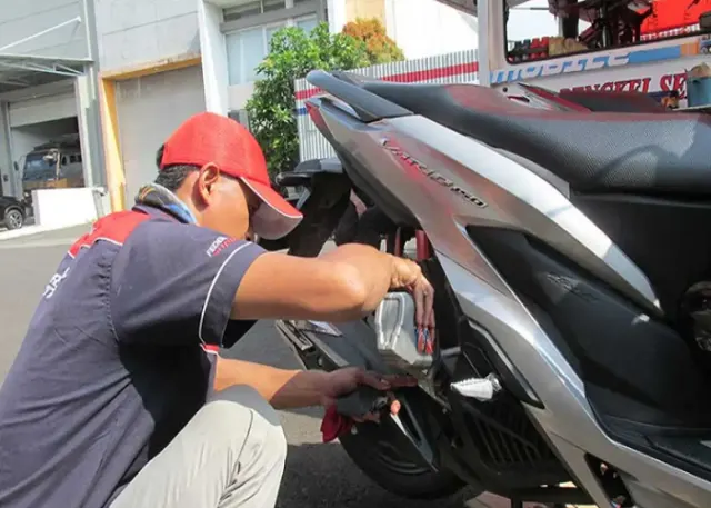 Ketahui Penyebab Oli Motor Matic Bocor dan Cara Mengatasinya