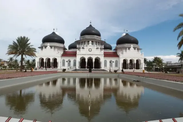 Lirik Lagu Daerah Bungong Jeumpa dari Nanggro Aceh Darussalam yang Menggambarkan Semangat dan Keindahan Alam Aceh