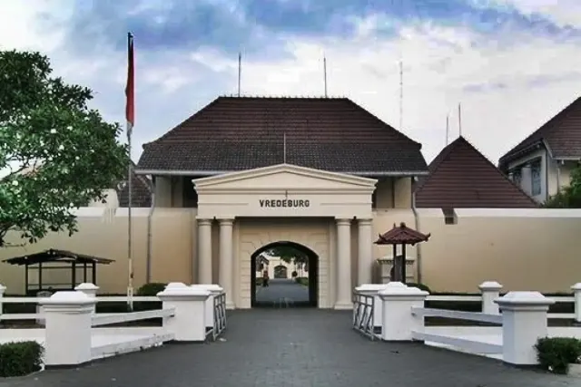 5 Tempat Makan Dekat Museum Benteng Vredeburg Yogyakarta