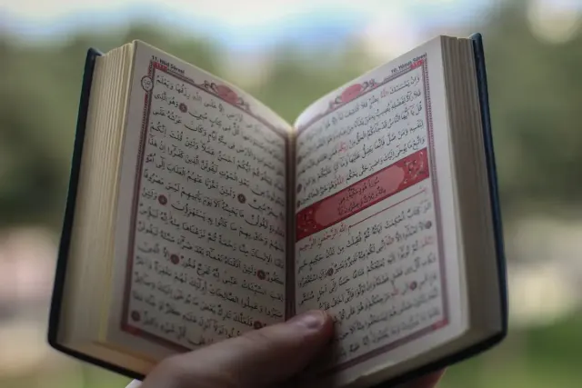 5 Kedahsyatan Surah Al Ikhlas yang Jarang Diketahui