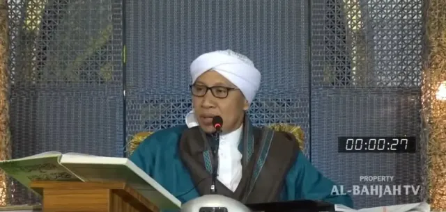 Apakah Sah Mandi Wajib di Bak Kecil? Begini Kata Buya Yahya