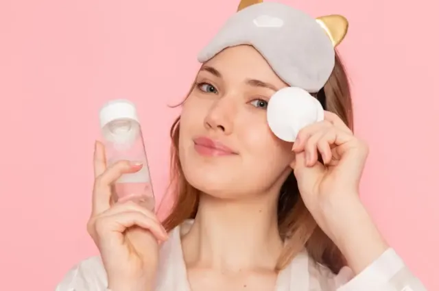 9 Rekomendasi Toner Wardah 2023, Lengkap dengan Manfaat Toner dan Harganya