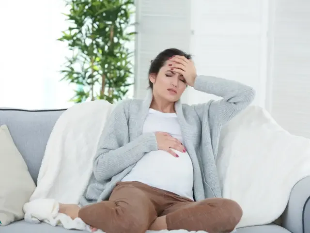6 Penyebab Migrain Pada Ibu Hamil Beserta Cara Mengatasinya