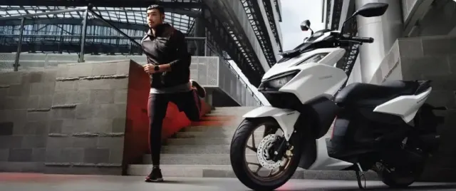 Spesifikasi Motor Honda Vario 160 Beserta Keunggulannya, Bukan Kaleng-kaleng!