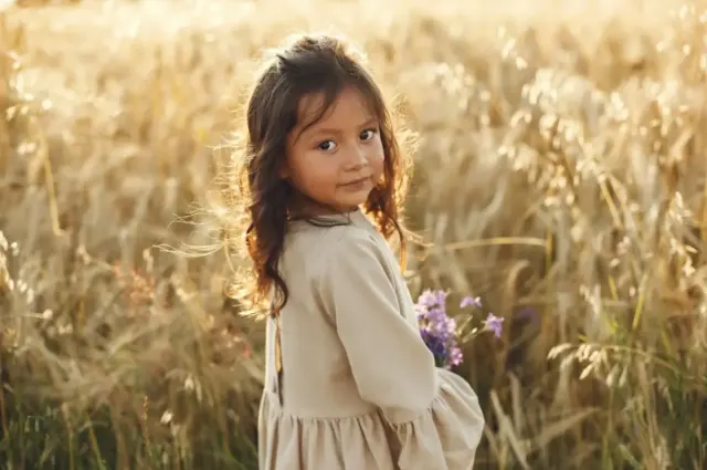 230 Nama Anak Perempuan Aesthetic Lengkap dengan Artinya, Cantik dan Menawan