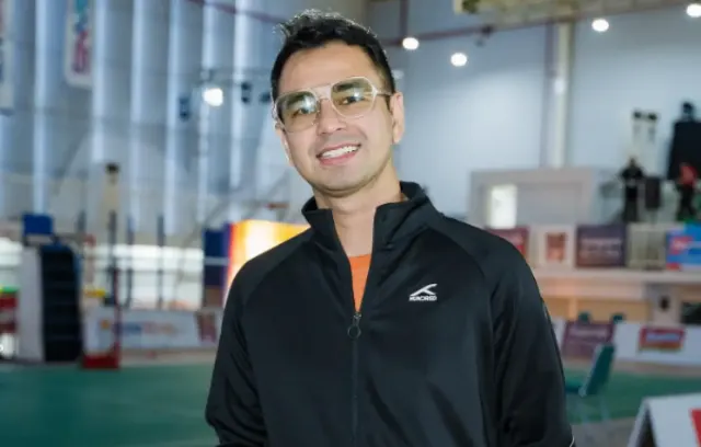 Alasan Raffi Ahmad Gak Ganti Casing HP Jadi Omongan, Coba Tebak Apa?
