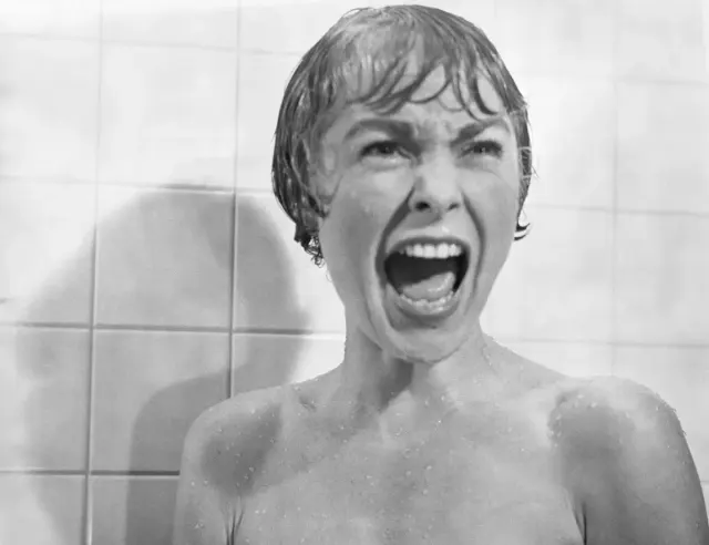 10 Rekomendasi Film Horor Klasik yang Masih Mampu Bikin Penonton Ketakutan, Kamu Berani Menontonnya ?
