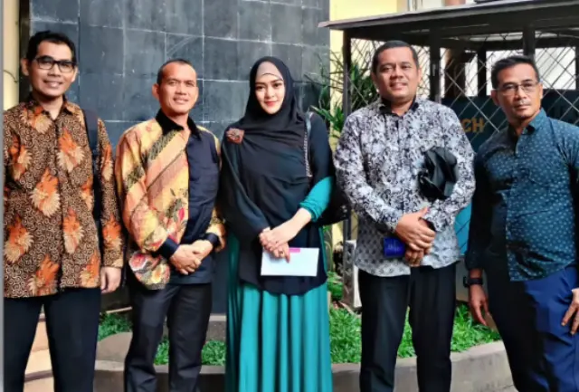 3 Fakta Presenter Zeda Salim Alami KDRT, Alami Trauma