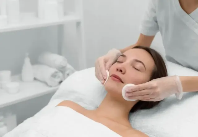 Treatment Apa Saja yang Ada di Klinik Kecantikan? Ketahui Jenis dan Manfaat untuk Kesehatan Kulit Kamu