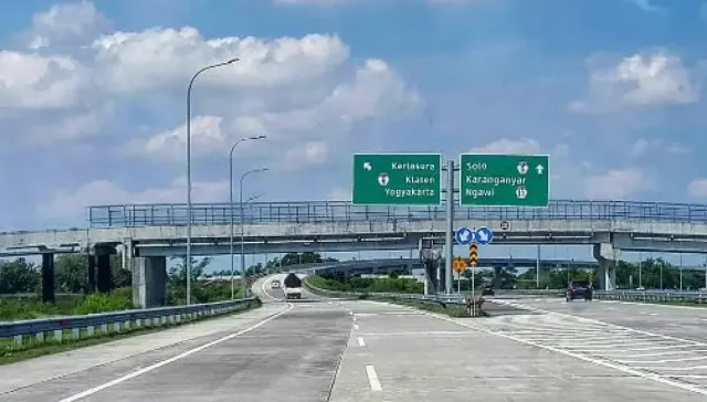 Misteri Jalan Tol Solo-Ngawi, Konon Ada Pohon yang Sulit Ditebang karena Ular Penunggu