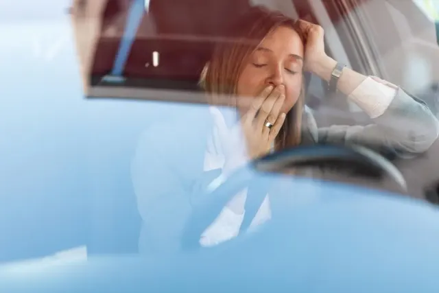 10 Tips Anti Ngantuk Saat Mengemudi Mobil di Perjalanan Jauh, Biar Tetap Terjaga dan Waspada