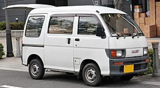 Mari Berkenalan dengan Hijet Seri S38, Si Antik Buatan Daihatsu Pertama yang Ngaspal di Indonesia
