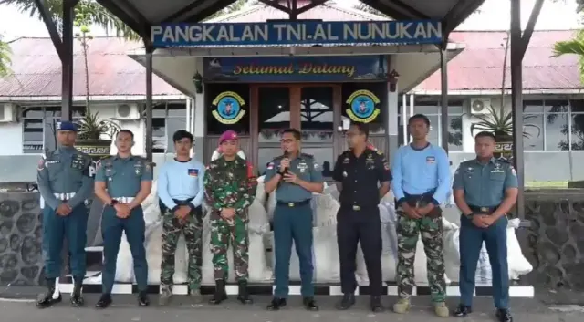 Lagi, Tim Gabungan TNI AL Gagalkan Selundupan Pakaian Bekas dari Malaysia Lewat Nunukan