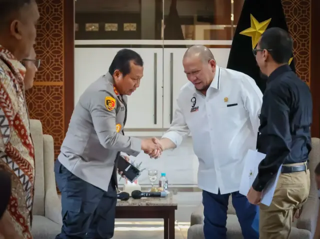 Isu Pembongkaran Tugu di Jatim Mencuat, Ketua DPD RI Langsung Temui Kapolda dan Sampaikan Aspirasi Warga