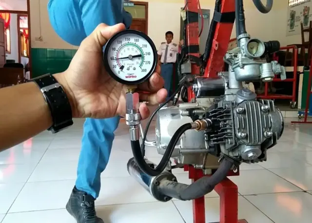 Cara Cek Kebocoran Kompresi di Mesin Sepeda Motor