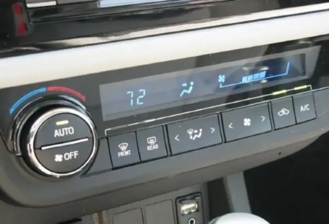 AC Mobil Kamu Panas? Mungkin 9 Penyebab AC Panas Ini Jadi Biangnya