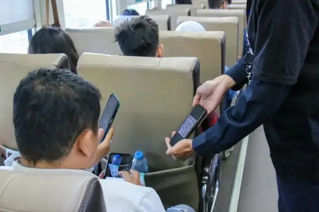 Main Game Online Dalam Kereta Jarak Jauh Aman! Ini Buktinya