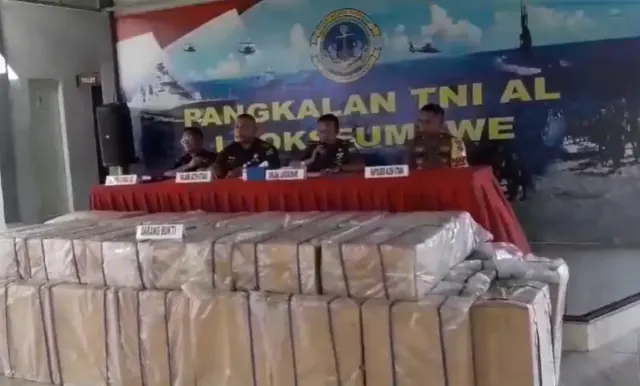 TNI AL Gagalkan Penyelundupan 350 Dus Rokok Ilegal di Aceh Utara