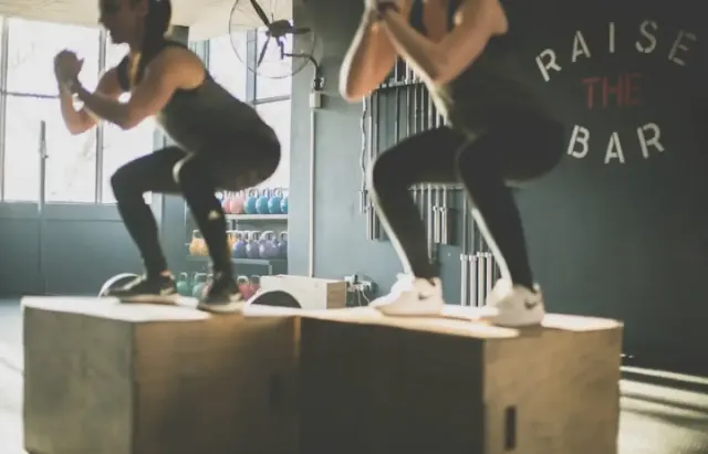 3 Olahraga Ringan di Rumah selama Berpuasa, Biar Badan tetap Fit