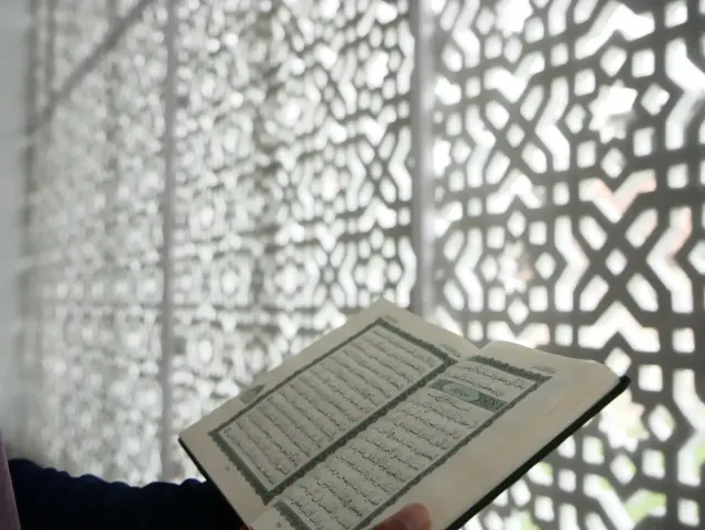 Apa Itu Itikaf? Begini Cara Praktiknya, Waktu Pelaksanaan, Syarat-syarat, Amalan, dan Kepentingannya