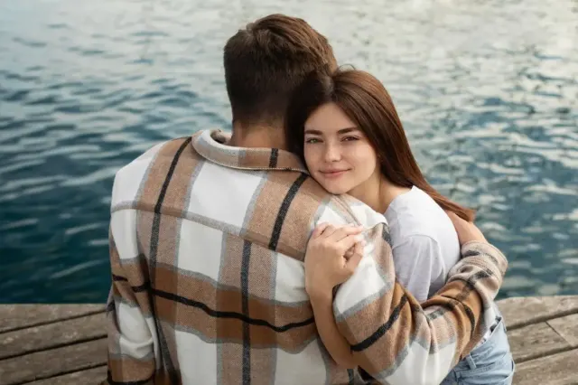 15 Gombalan Romantis Lucu ini Tokcer Bikin Hati Gadis Kediri Tersipu, Fix Bikin Baper!