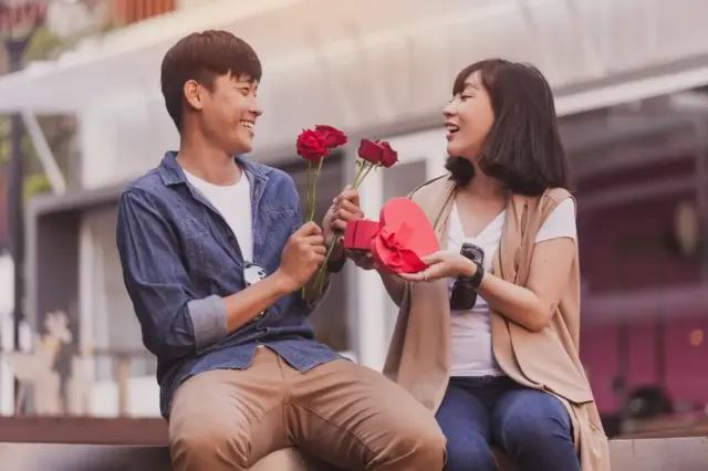 15 Gombalan Romantis Lucu ini Bisa Kamu Pakai Buat Dapetin Gadis Cilacap, No Gagal dan Auto Bikin Baper, Kamu Pasti Berhasil