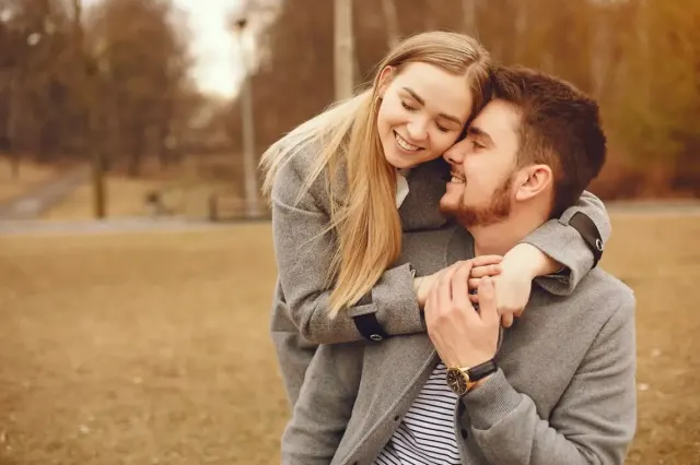 Ternyata 10 Gombalan Romantis Lucu Berikut Ini Sangat Manjur Buat Bikin Hubungan Kamu dengan Gadis asal Pati Semakin Dekat dan Penuh Cinta!