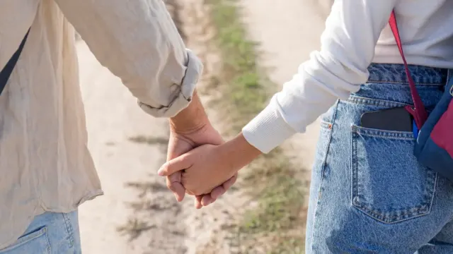 Dari Aku ke Kamu, dengan 20 Gombalan Romantis Lucu yang Bikin Tertawa, Cocok Buat Kamu yang Lagi PDKT sama Gadis Kota Salatiga